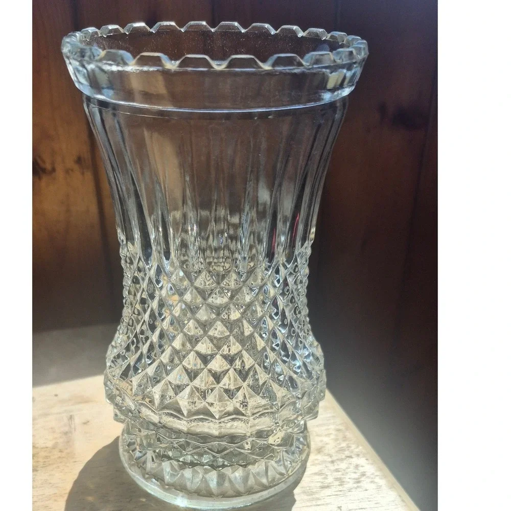 Lamplight Farms Clear Glass Vase Diamond Point Scalloped Rim Made in Austria‎